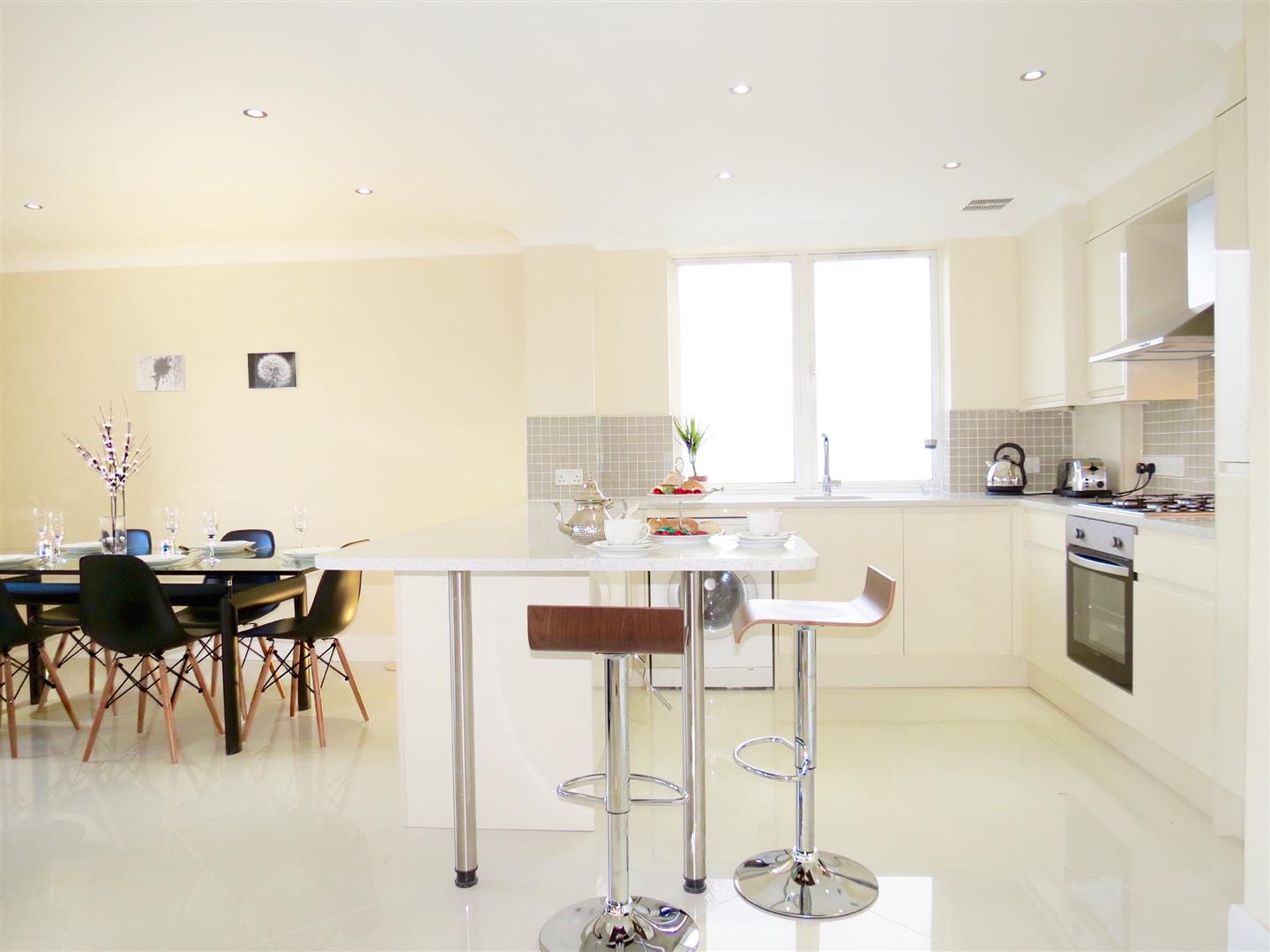 Regent Court, North Bank, St Johns Wood